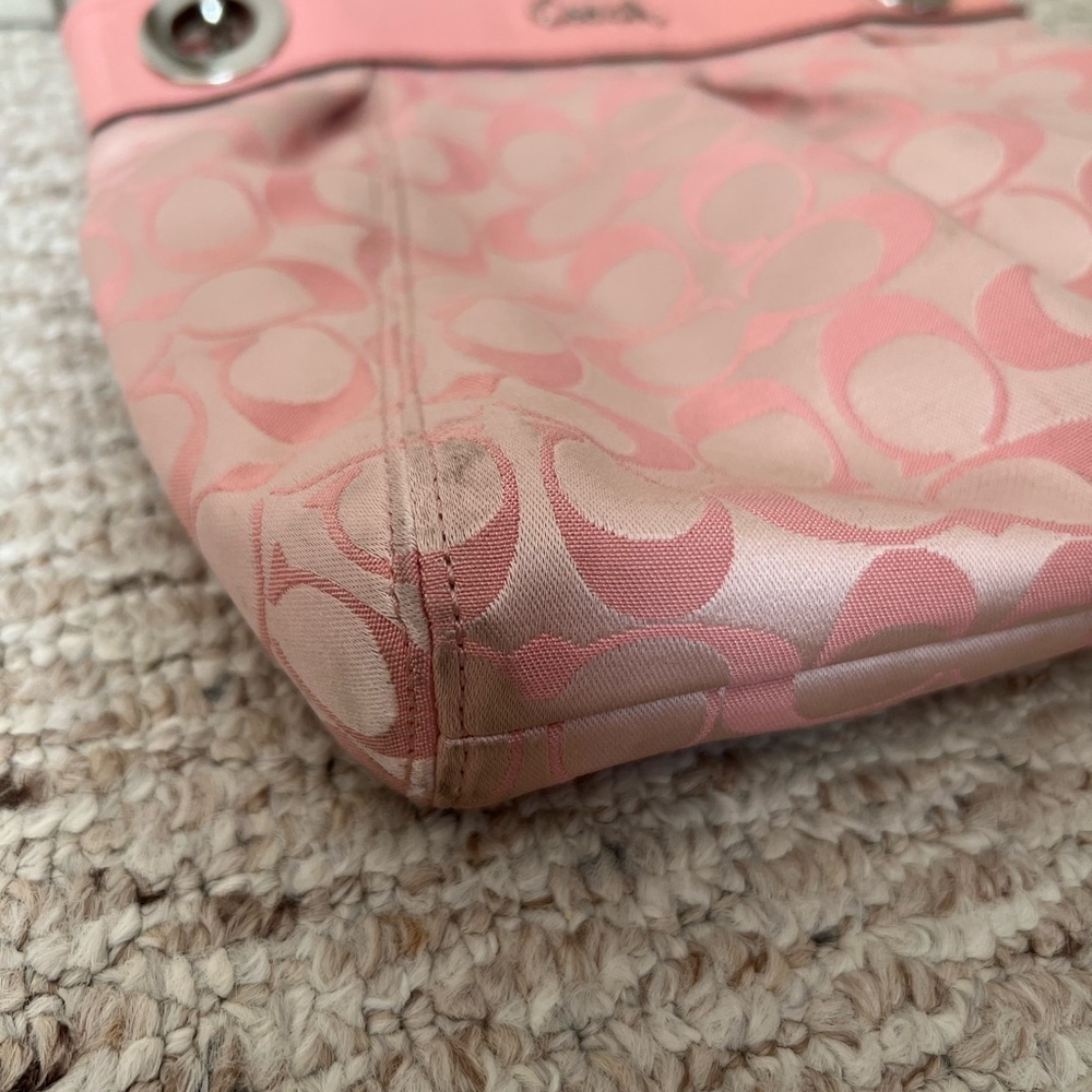 Coach Purse ๐ - Picture 3 of 7